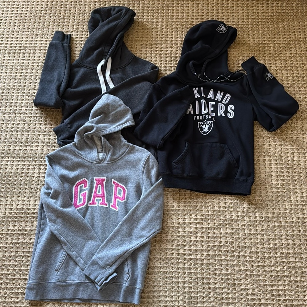 Bundle of 3 hoodies, S